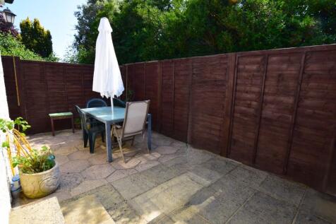 Rear Patio Garden