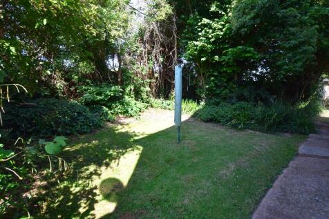 SIDE GARDEN