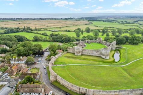 Pevensey Castle 