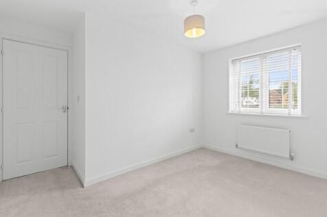 Bedroom Two(2)