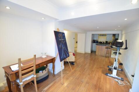 Open plan lounge