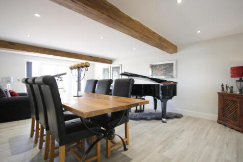 Family/Dining Room