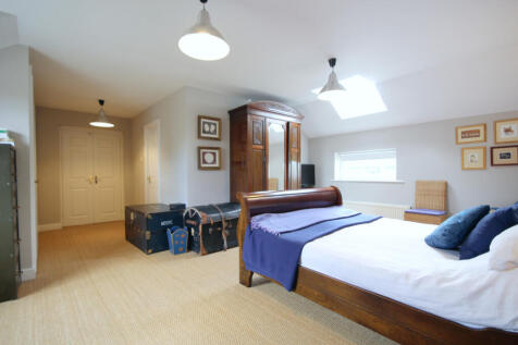 Main Bedroom 