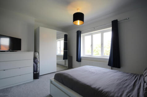 Main Bedroom 