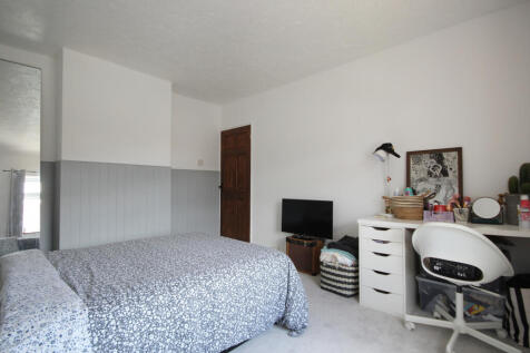 Main Bedroom 