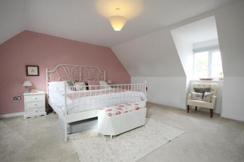 Main Bedroom 