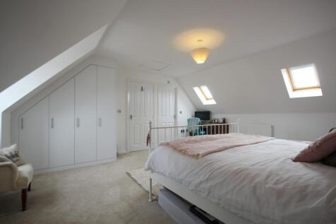 Main Bedroom 