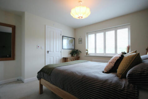 Main Bedroom 