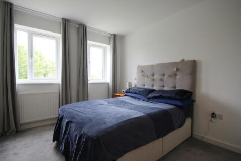 Main Bedroom 