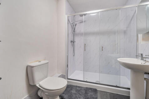 1371652-2-6904cf6...