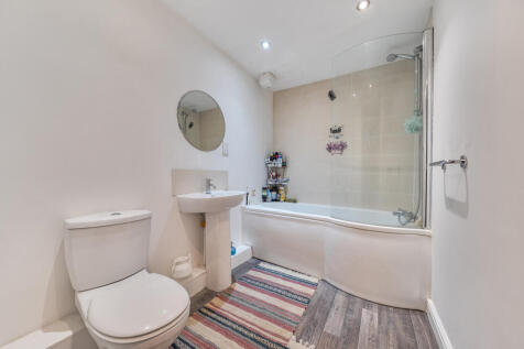 1387742-4-693add7...