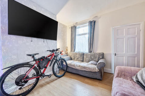 1387782-9-693c4e6...