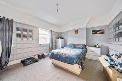 1387782-11-693c4e...