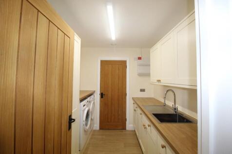 Utility Room.JPG