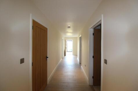 Entrance Hall.JPG