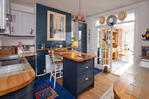 Kitchen / Breakfast Room
