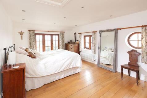 Main Bedroom 