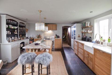 Kitchen / Breakfast Room 