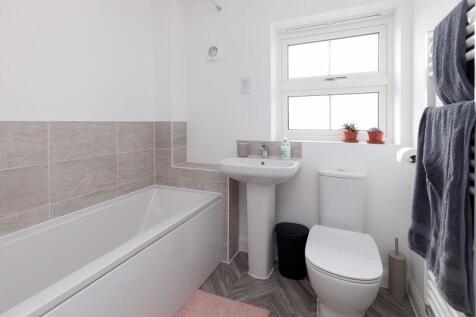 En-Suite Bathroom