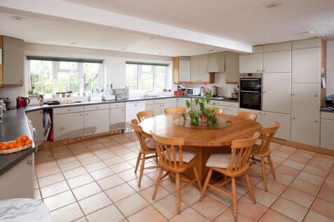 Kitchen / Breakfast Room 