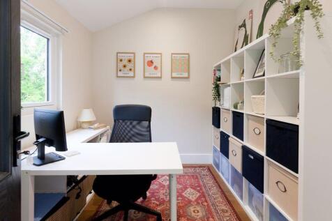 Studio - Office