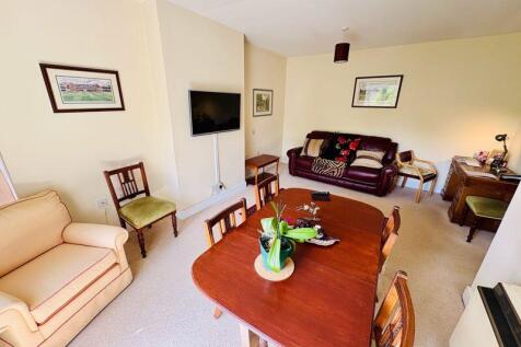 Sitting Room (2)