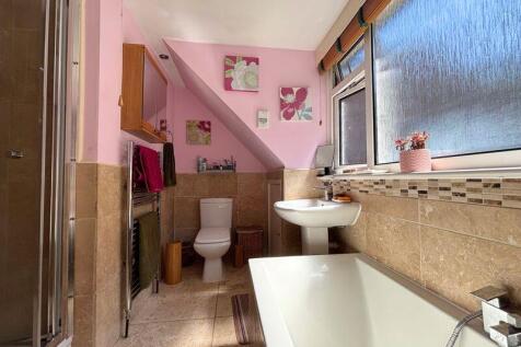 Family Bathrooom