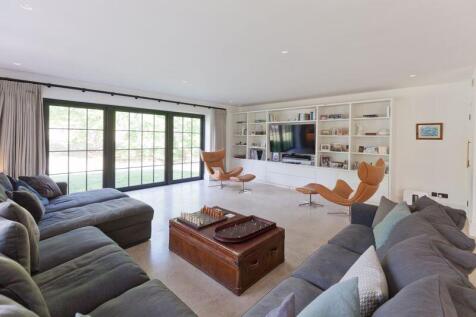Sitting Area 