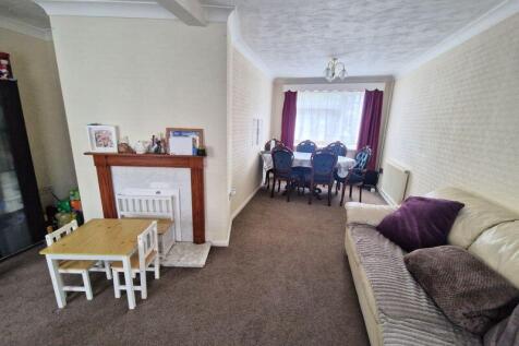 Sitting/Dining Room