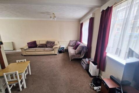 Sitting/Dining Room