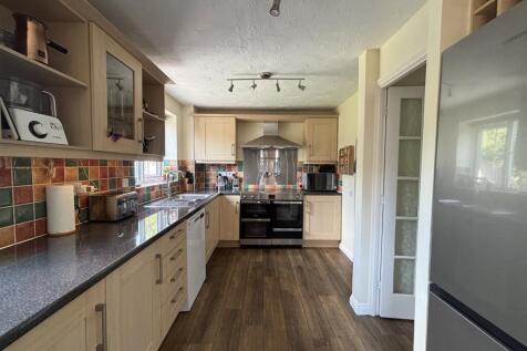Kitchen Image 1 