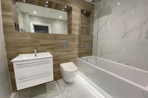 bathroom 122 tech