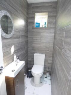 WC (downstairs)
