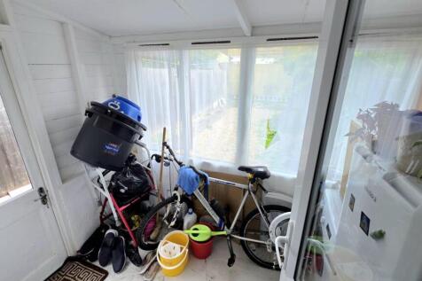Lean-to