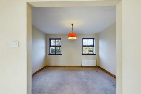 Lounge/ Dining room