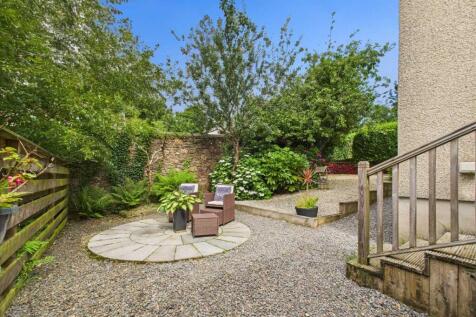 Side garden
