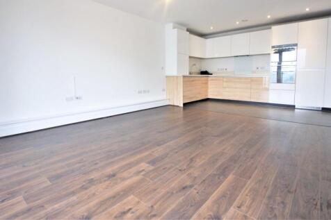 Open plan lounge/kitchen