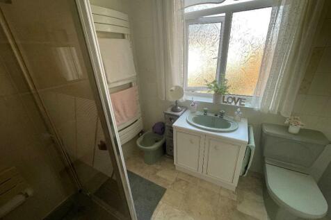 Shower Room/WC