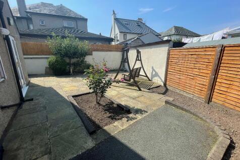 Private Rear Court Yard