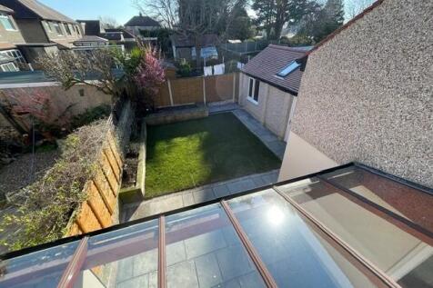 Bedroom Garden View