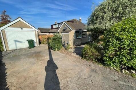Detached Garage and Driveway