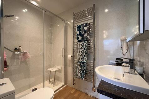 En-Suite Shower Room/WC