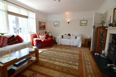 Lounge 4