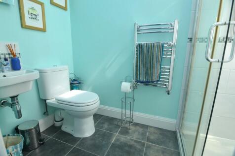 Downstairs Shower...