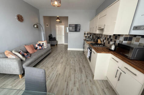 lounge 2