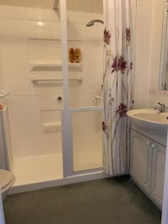 IMG_7821 M Bedrom...