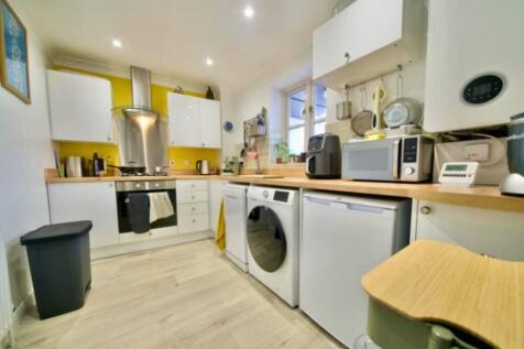 Screenshot 2025-1...