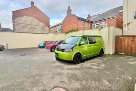 Screenshot 2025-1...