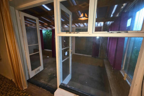 da2348c9-2fc9-415...