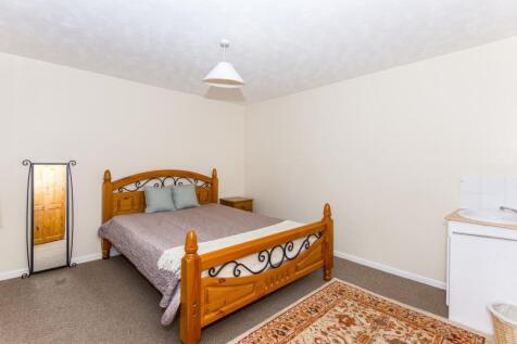 Bedroom8